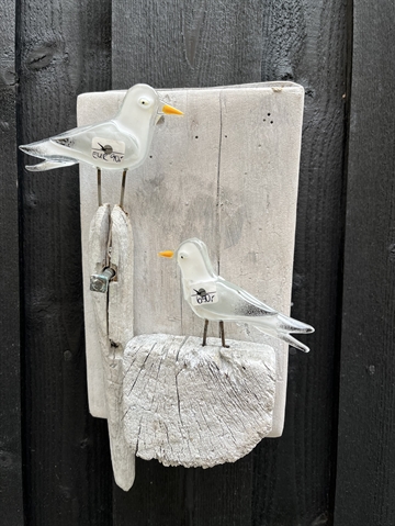 Relief af træ med glas