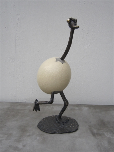 Struds i bronze af Hans Felthaus