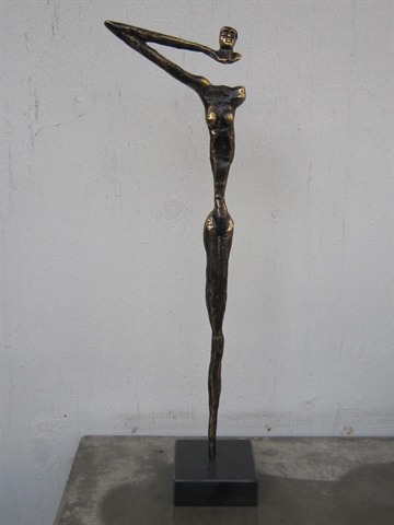 Bronzefigur  ''Elevation'' mellem