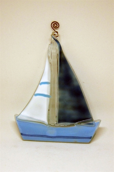 Sejlskib i glas af Mariann Byrdal